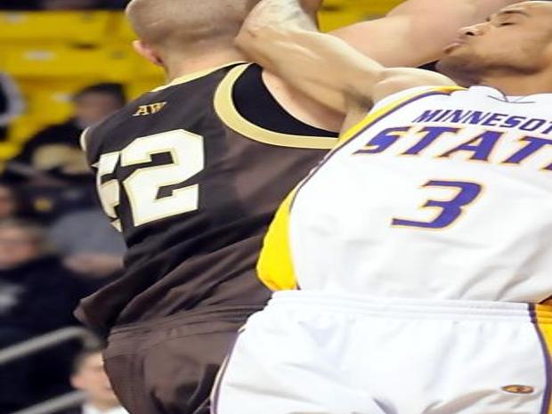 Mavericks Shocked At Home Against Soutwest Minnesota State