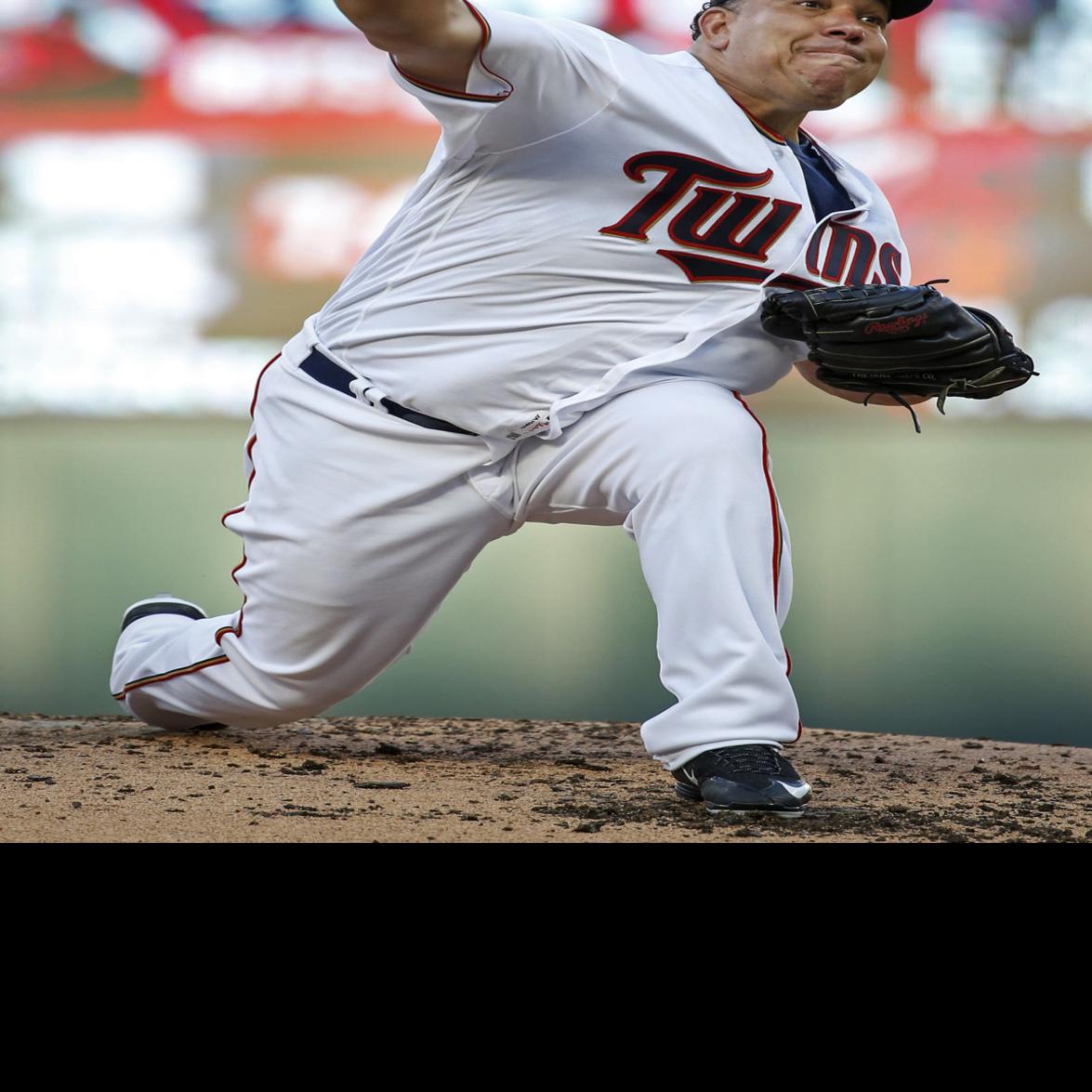 Twins' Bartolo Colon becomes the 18th pitcher in history to beat