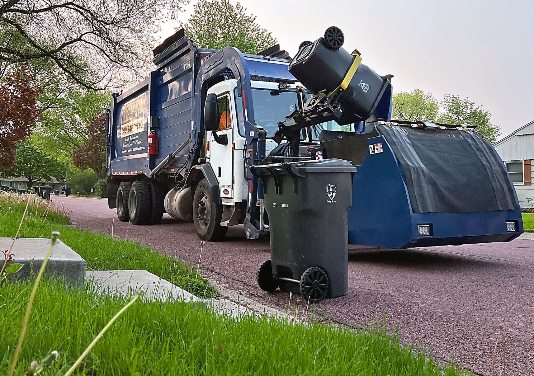 Switch to 4 a.m. garbage service irks relatively few Local News