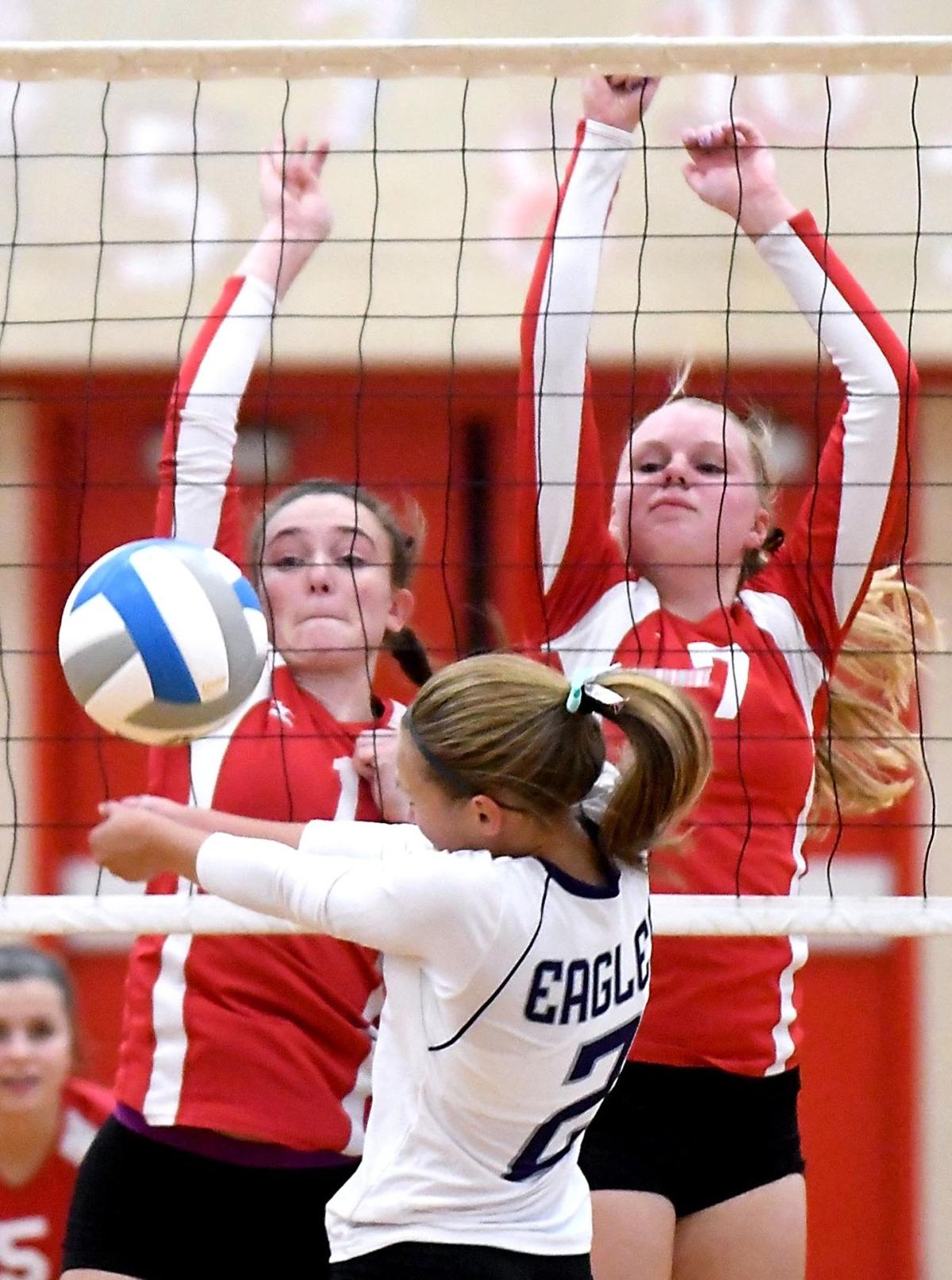 Balanced West Attack Leads To 3 0 Volleyball Sweep Of New Ulm Local Sports Mankatofreepress Com
