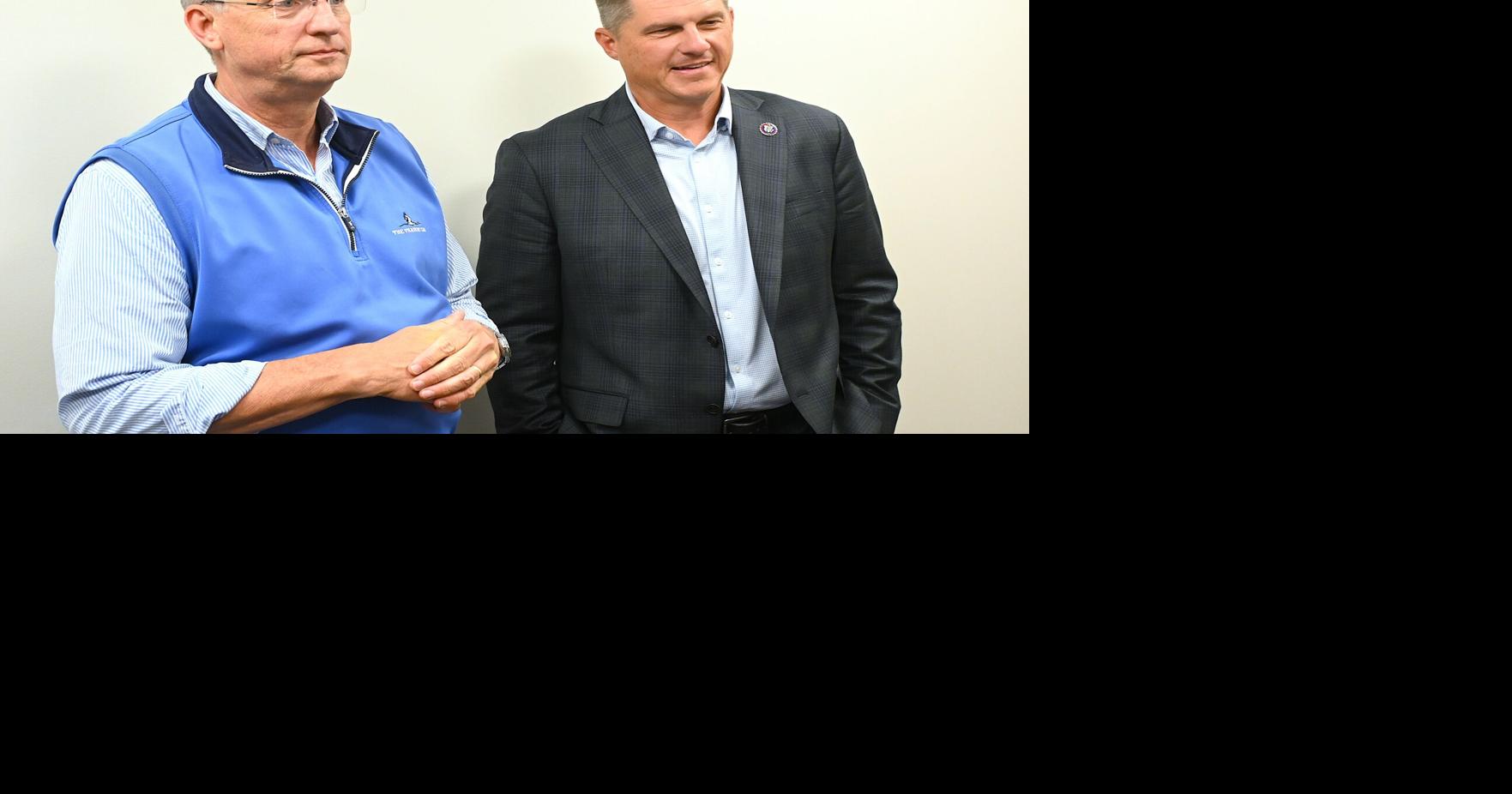 Finstad, Collins visit Mankato for roundtable