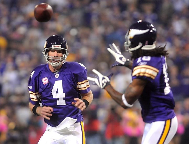 Favre on fire in Vikes win, Local News