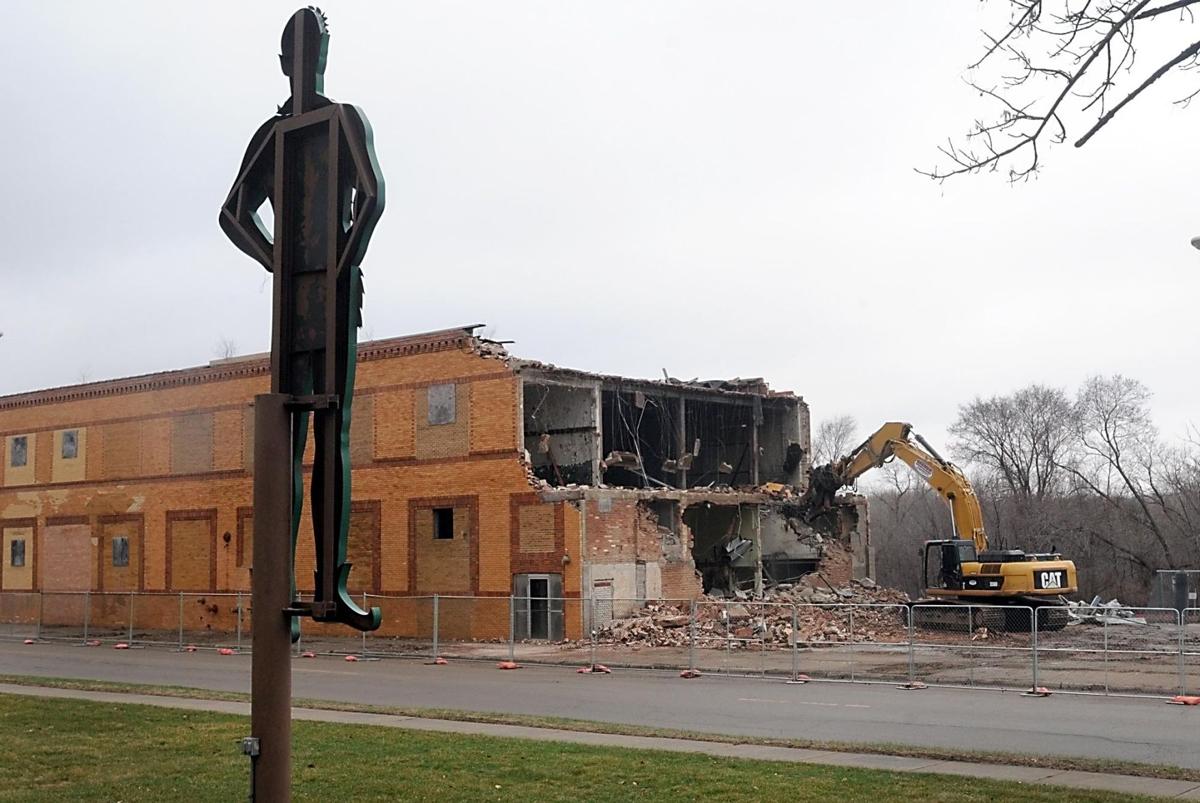 Longshuttered Green Giant plant demolished News