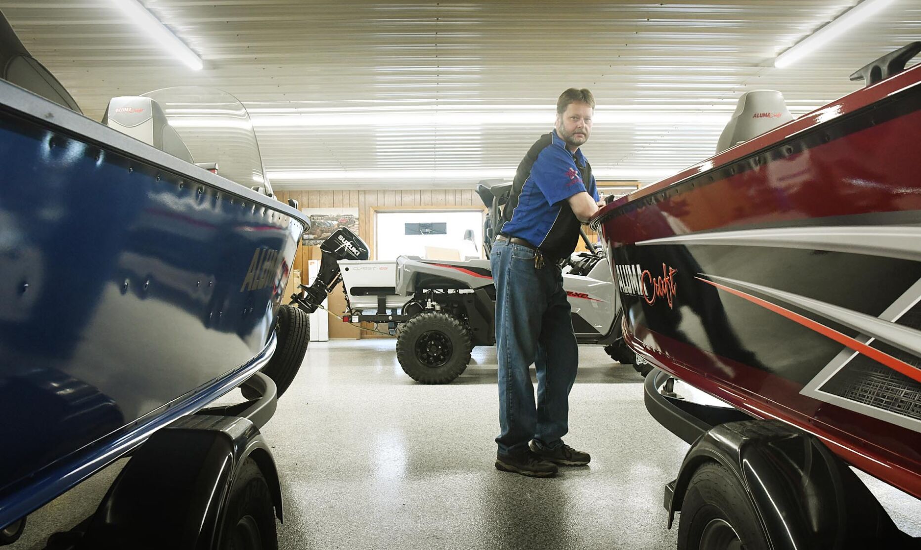 Boat sales store by owner