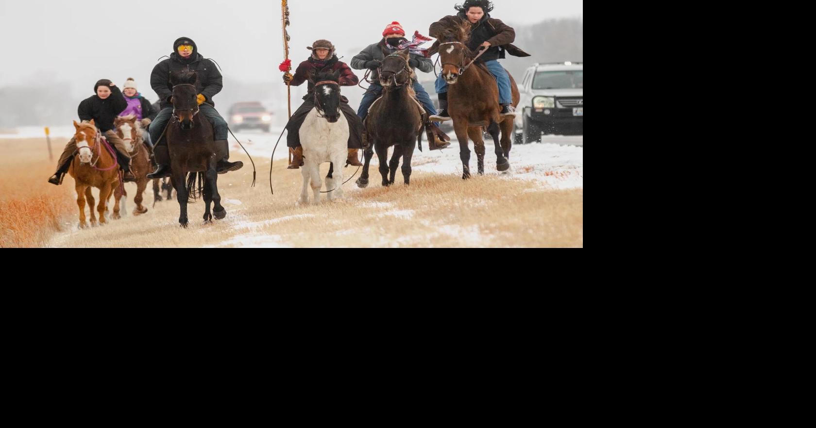 Last official Dakota 38+2 ride arrives Monday morning