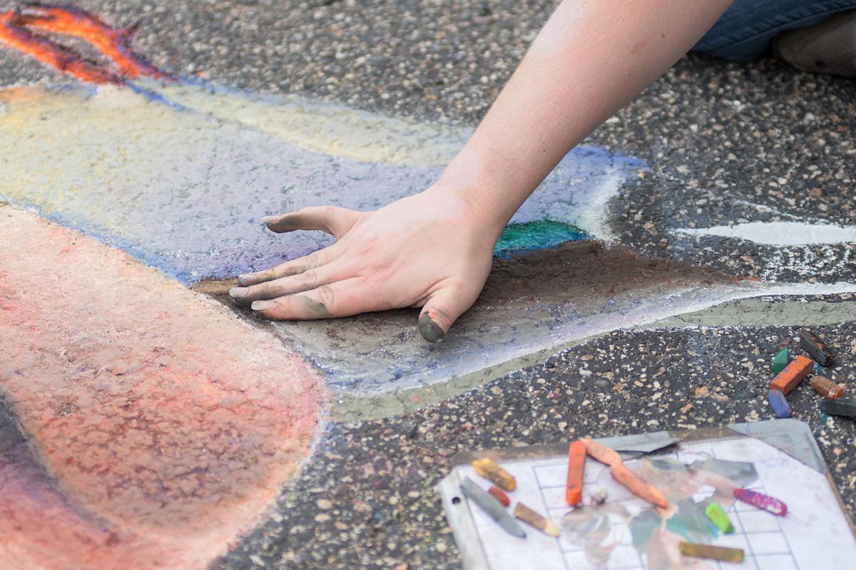 Chalk Art Helps Raise Awareness About Wheelchair Accessibility Local News Mankatofreepress Com