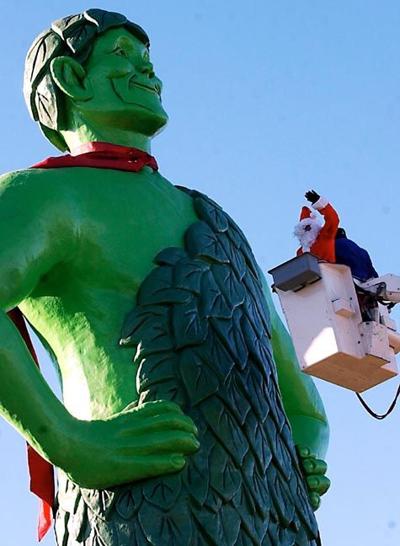 Green Giant To Greet Capitol Christmas Tree Local News Mankatofreepress Com