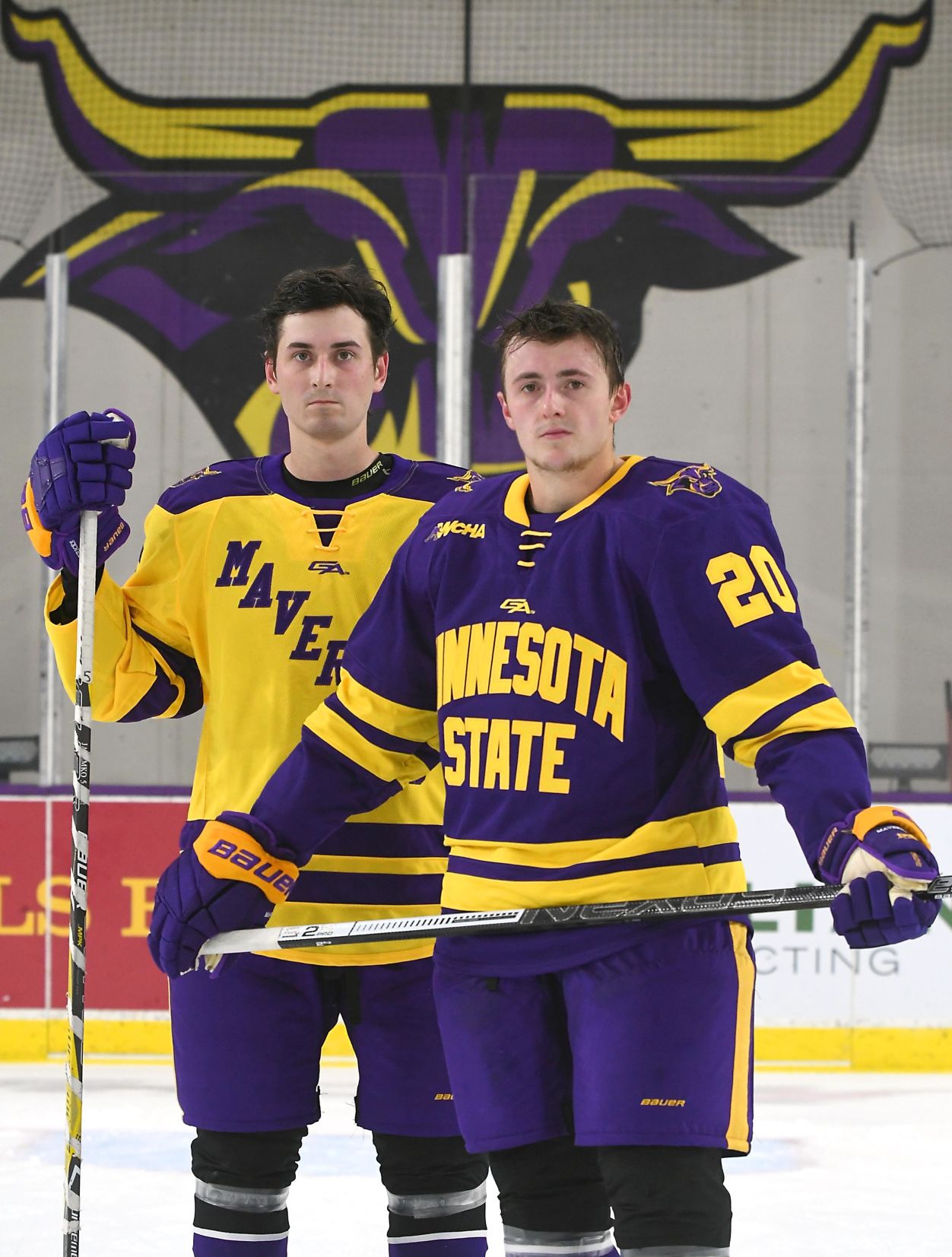 Minnesota state best sale mavericks hockey jersey