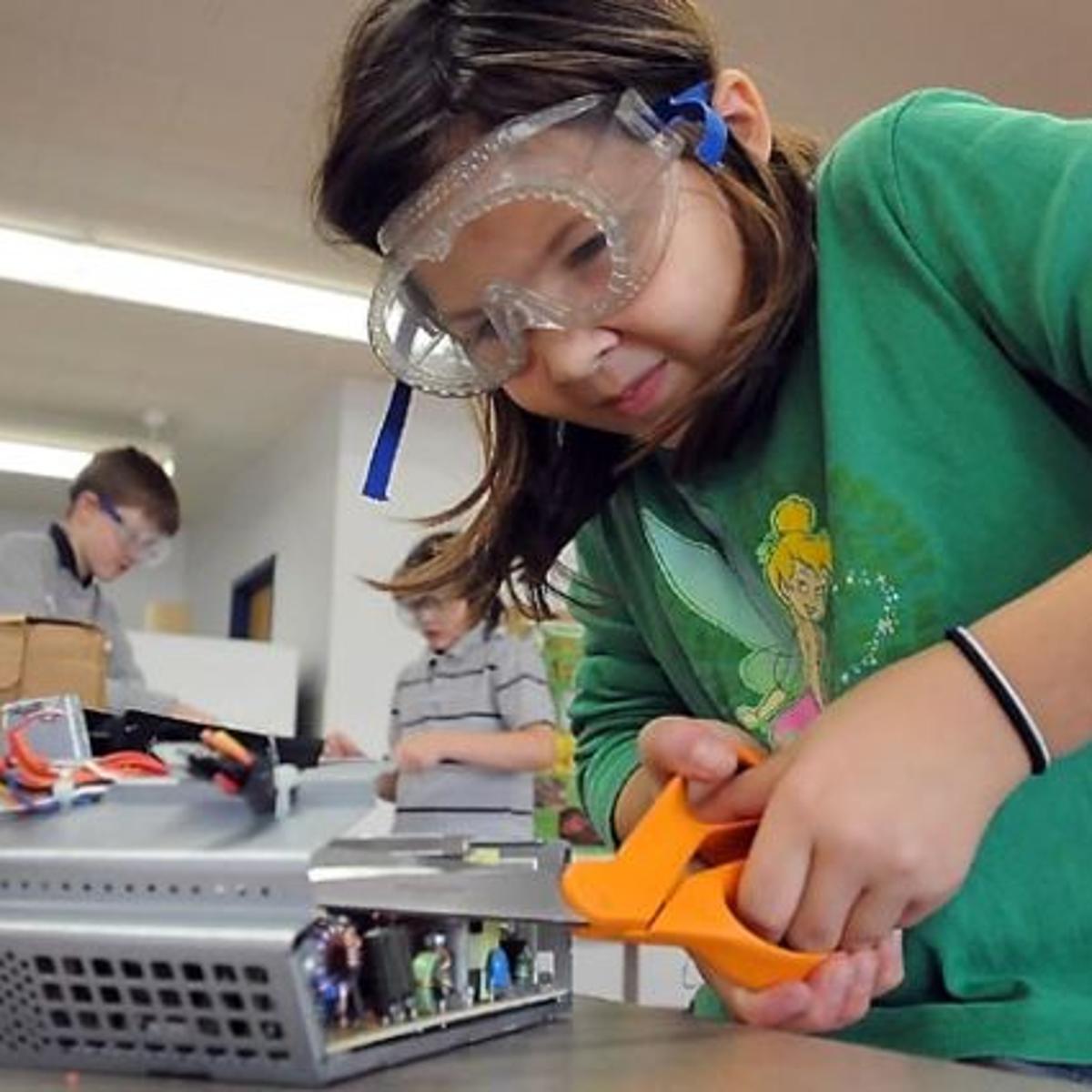 St. Peter introduces STEM to elementary schools