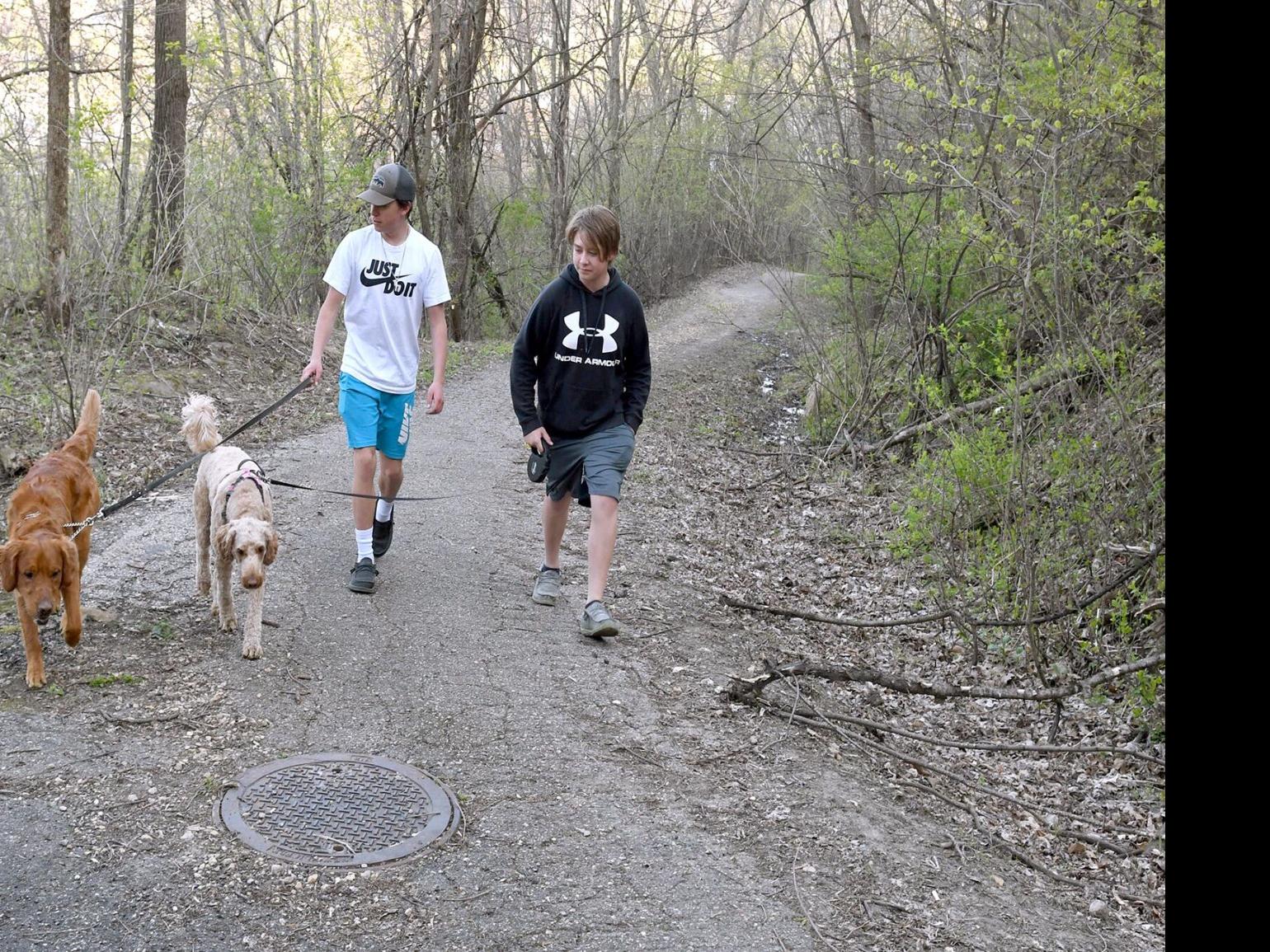 North Mankato improving bluff trail near Spring Lake Park ...