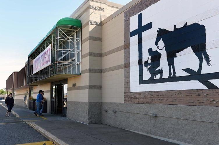 Gittin' no-nonsense preachin' at The Cowboy Church | Local ...