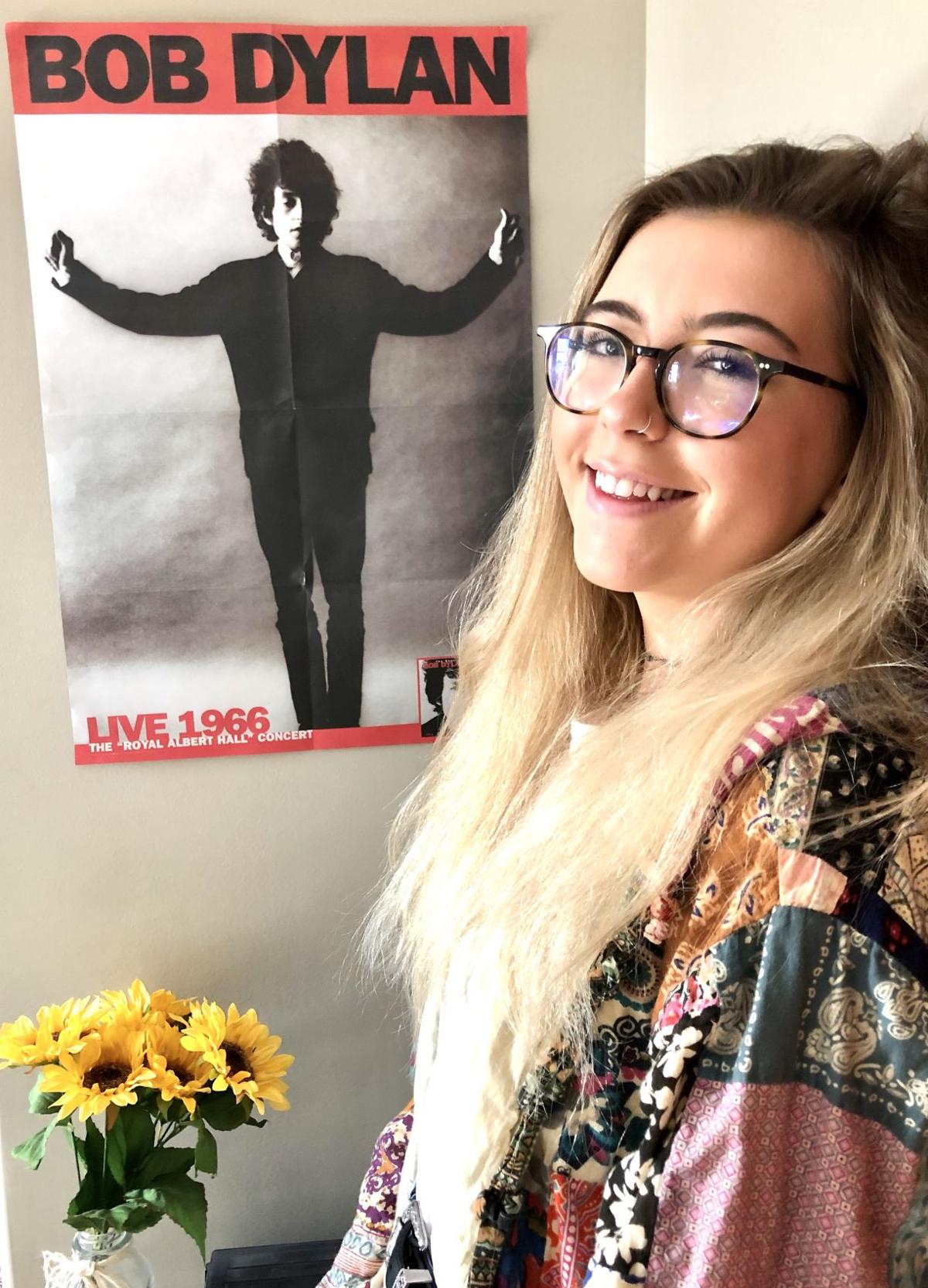 Young Fans Ready For Dylan Sold Out Concert Is Thursday Lifestyles Mankatofreepress Com