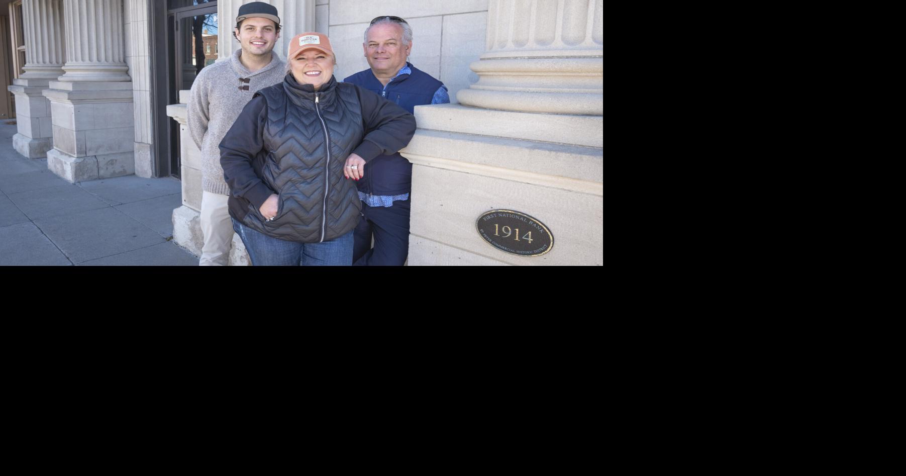 Local economy hums along; new restaurants set for St. Peter, lower