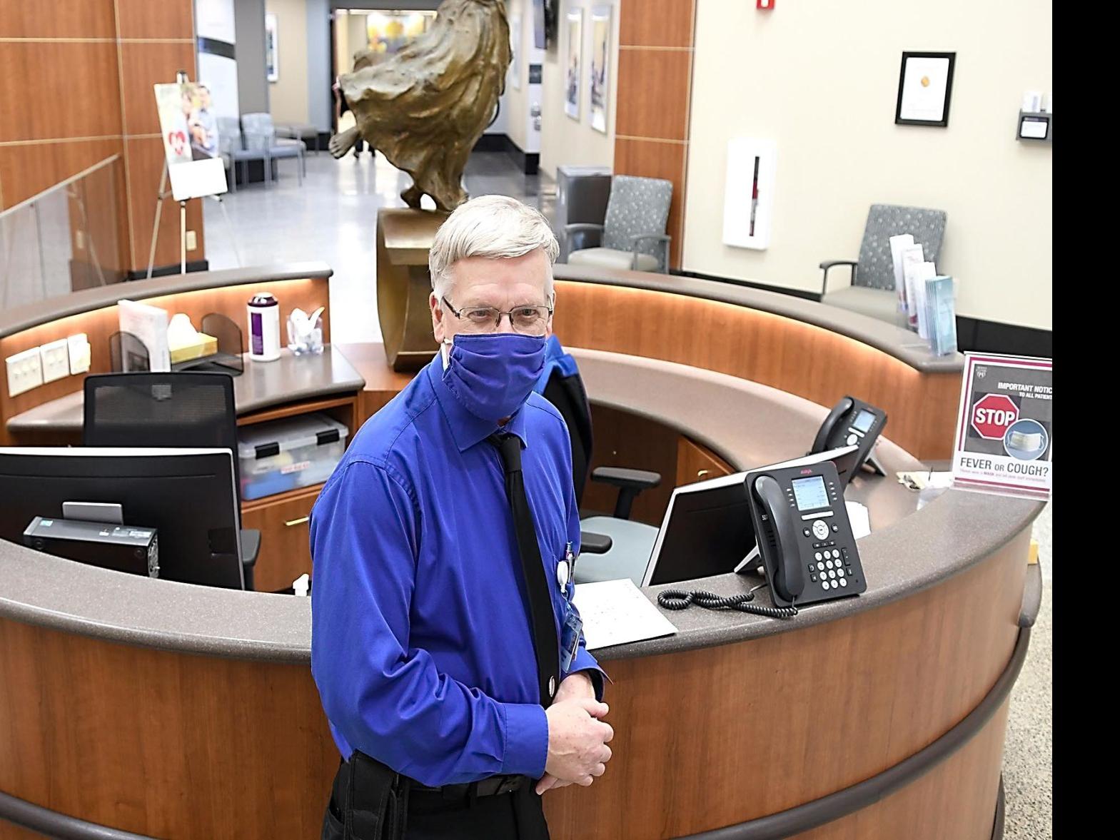 At Mayo Clinic Health System A Navigator Helps Patients And Visitors Cope Local News Mankatofreepress Com