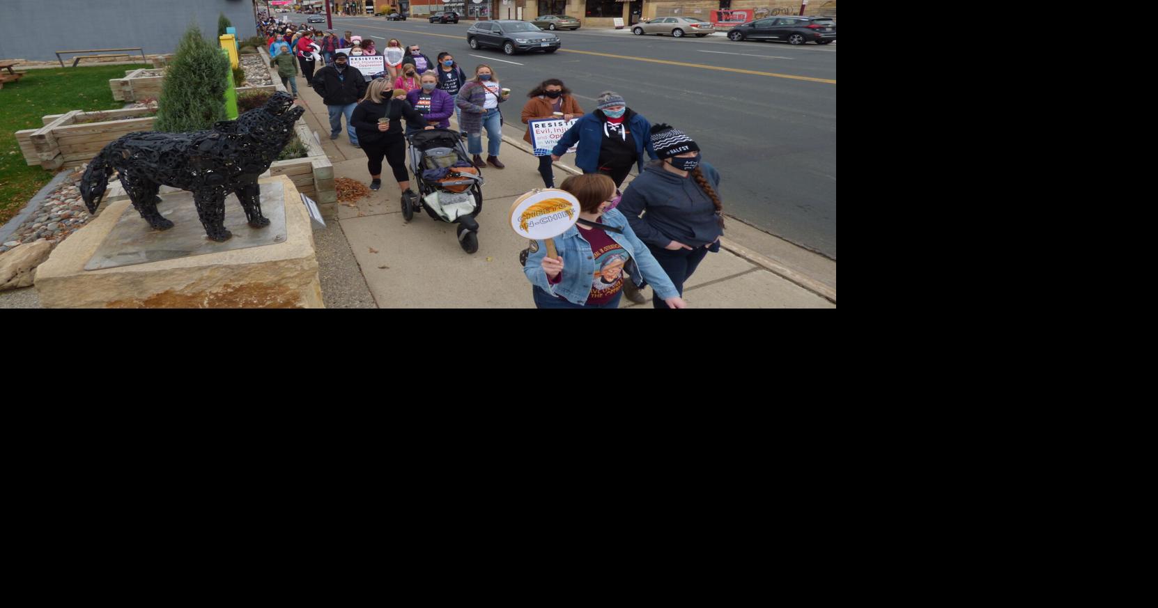 PHOTOS: Hundreds take part in Mankato women’s march | News ...