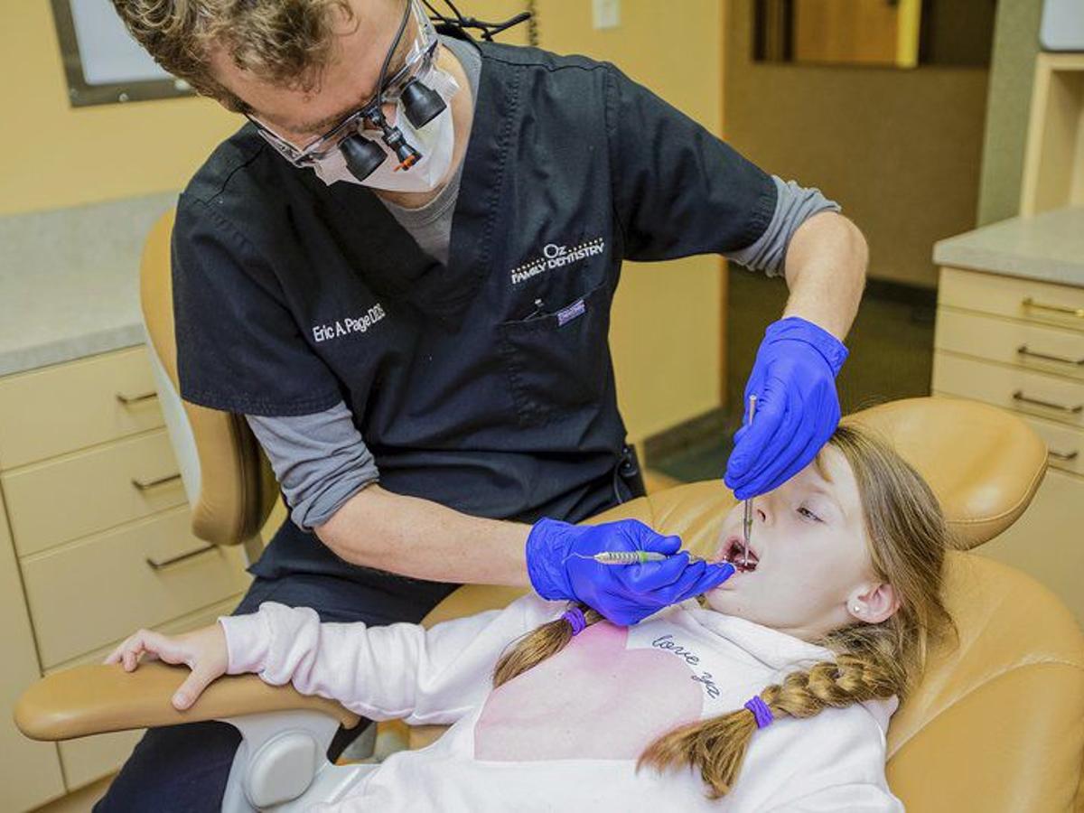 A Growing Family Oz Family Dentistry Honored By Sbdc Local News Mankatofreepress Com