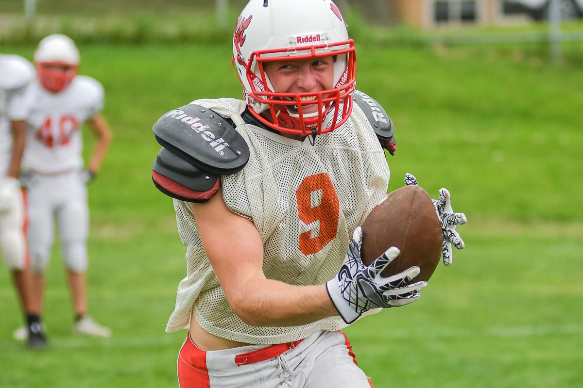 Prep Football Notebook West Lb Has Knack For Sacks Local Sports