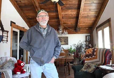 Johnson Gives New Life To Old Log Cabins Barns News