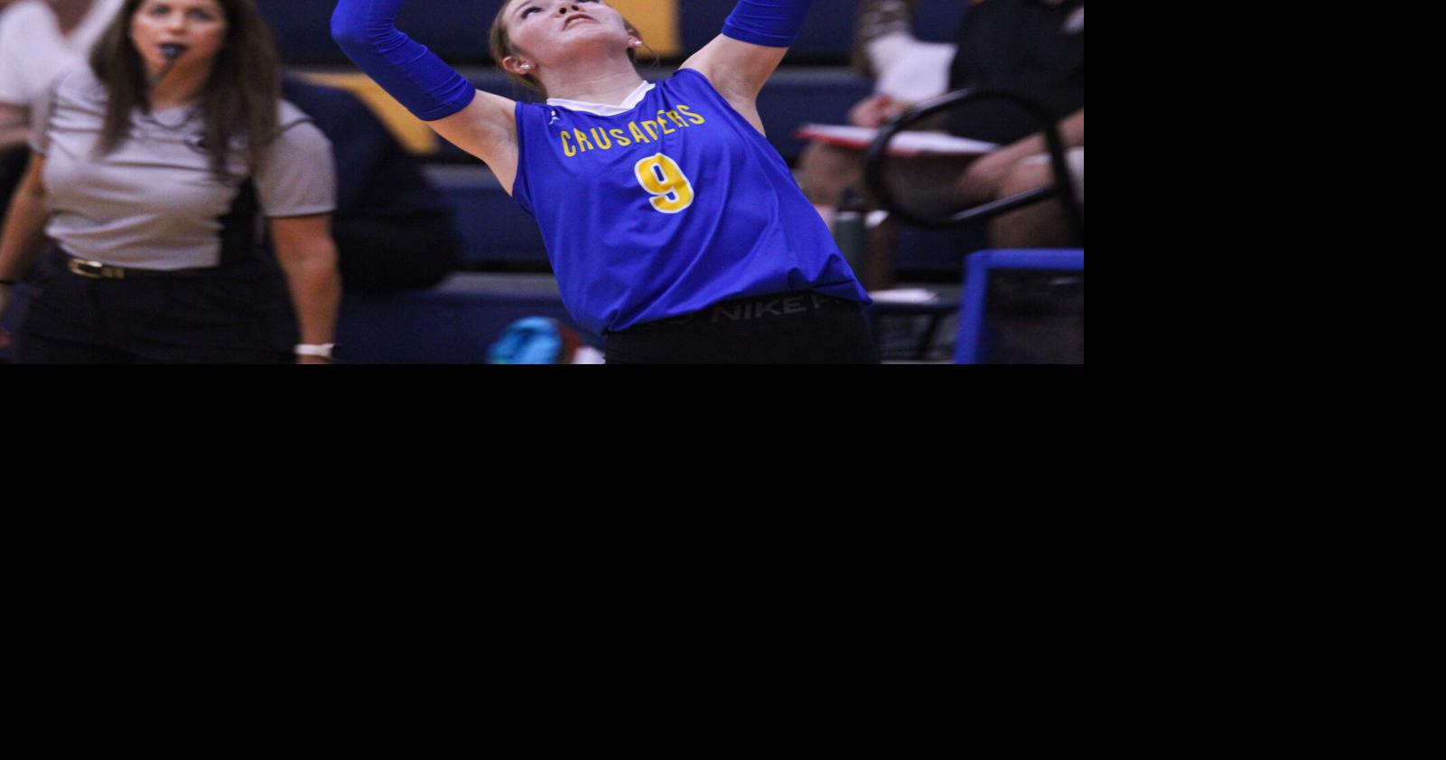 Crusaders battle, suffer straight-set loss to Cleveland