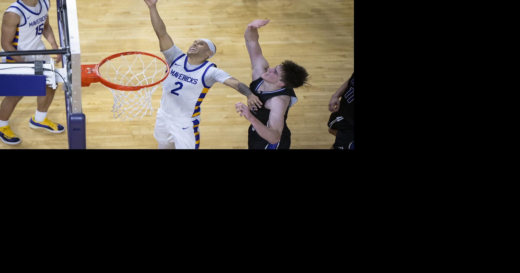 Minnesota State men's hoops wins NSIC tournament opener