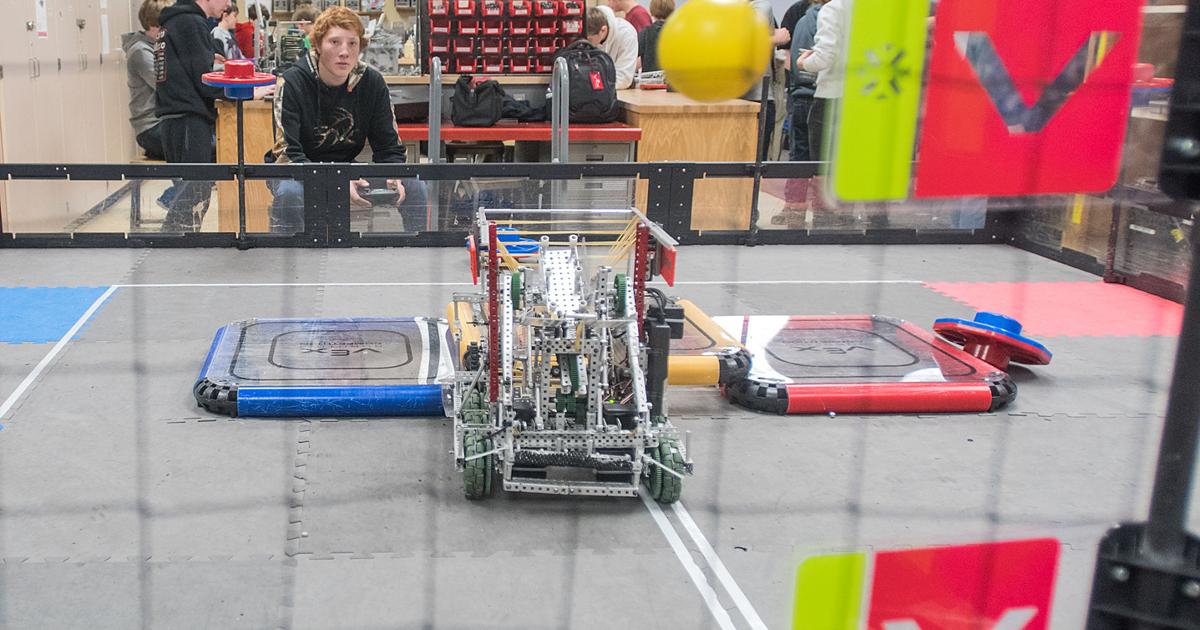 Murray Robotics Mankato students continue to dominate in state robotics contest | Local ...