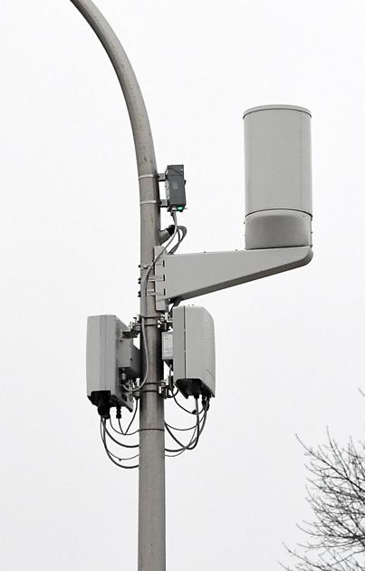 Street-light poles to double as mini-cell-towers | News ...