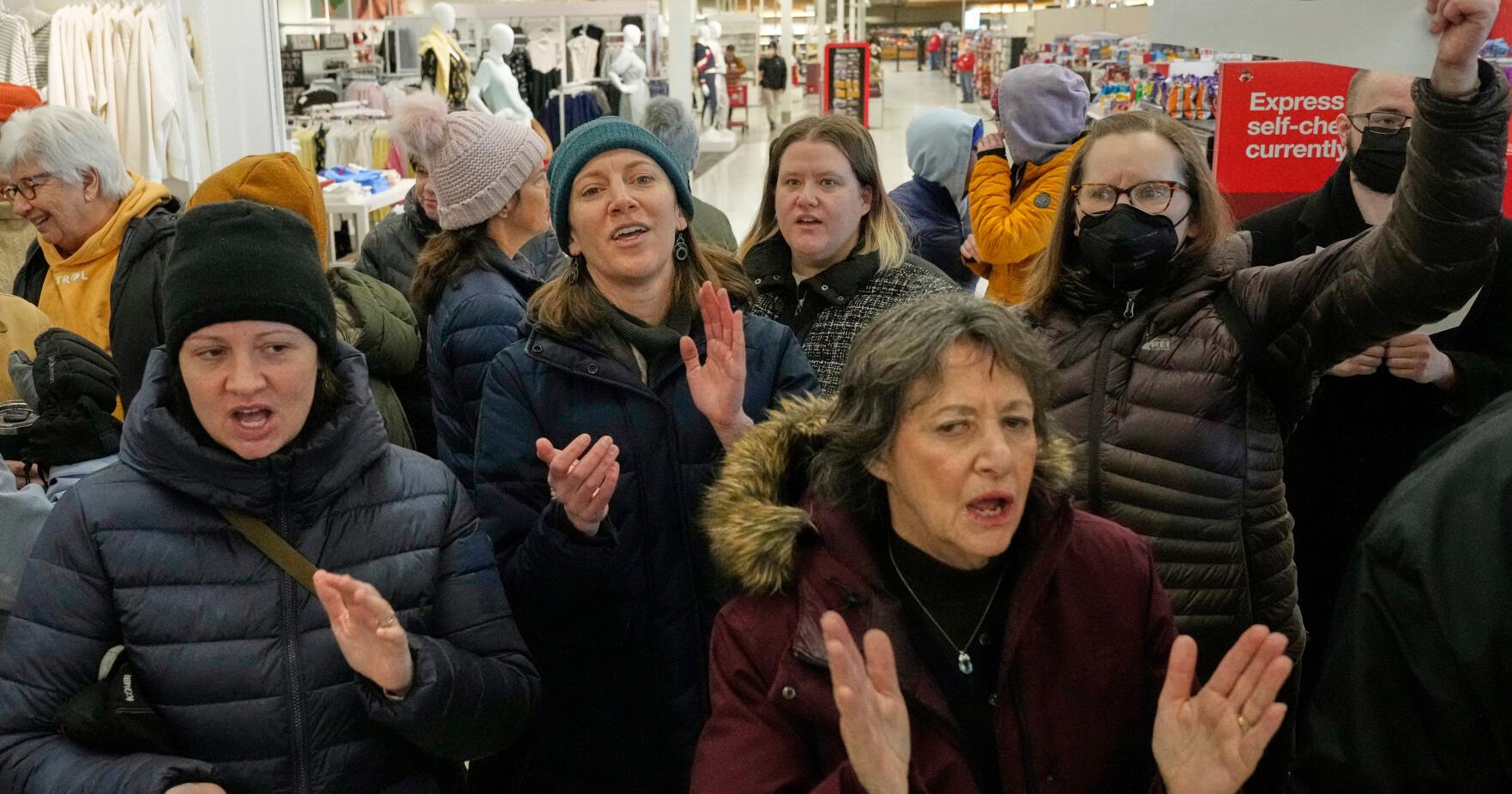 Faith leaders urge protecting worshipper rights after protesters interrupt service