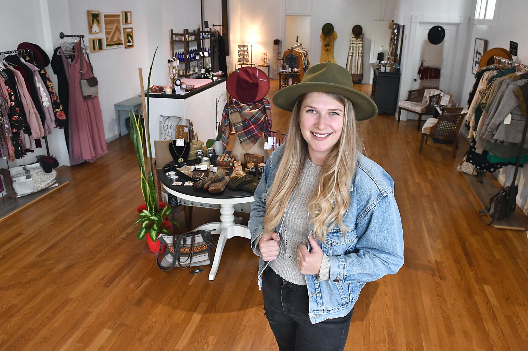 Blackbird boutique draws all ages Millennial mankatofreepress