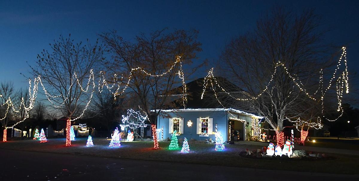 Cheyenne Wy Christmas Lights 2022 Bright Idea: Kiwanis Holiday Lights Founder Reflects On Holiday Tradition |  News | Mankatofreepress.com
