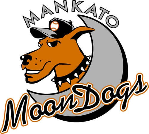 Dogs Down Bucks - Mankato MoonDogs