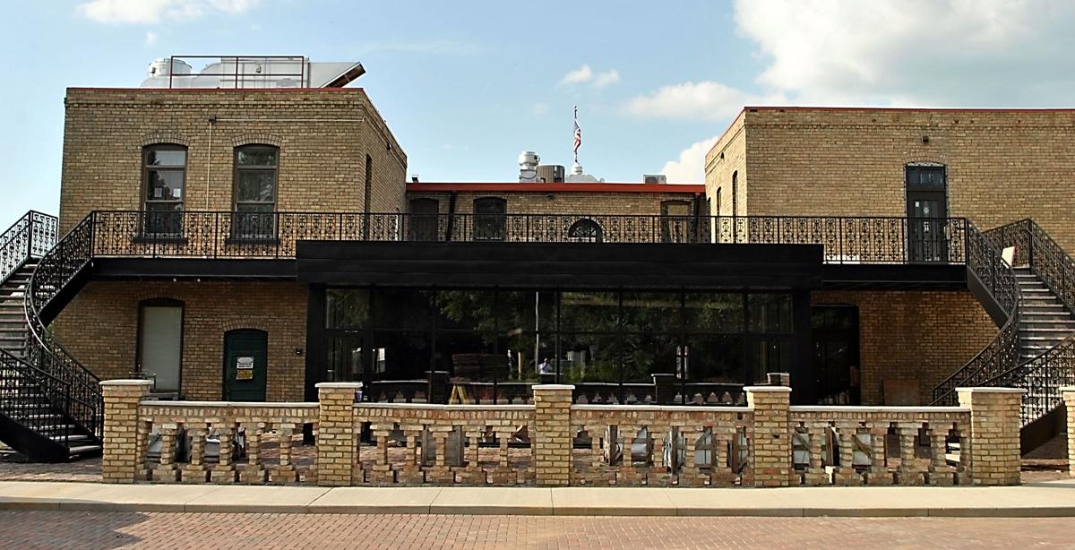 Return to Glory: 19th century New Prague hotel restored | News