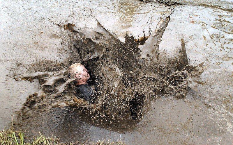 More Than 1 300 Get Down And Dirty At Mankato Mud Run Sports Mankatofreepress Com