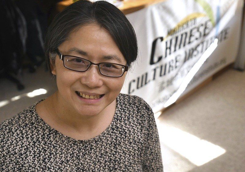 Opening Doors Businesses Individuals Use Local Chinese Language