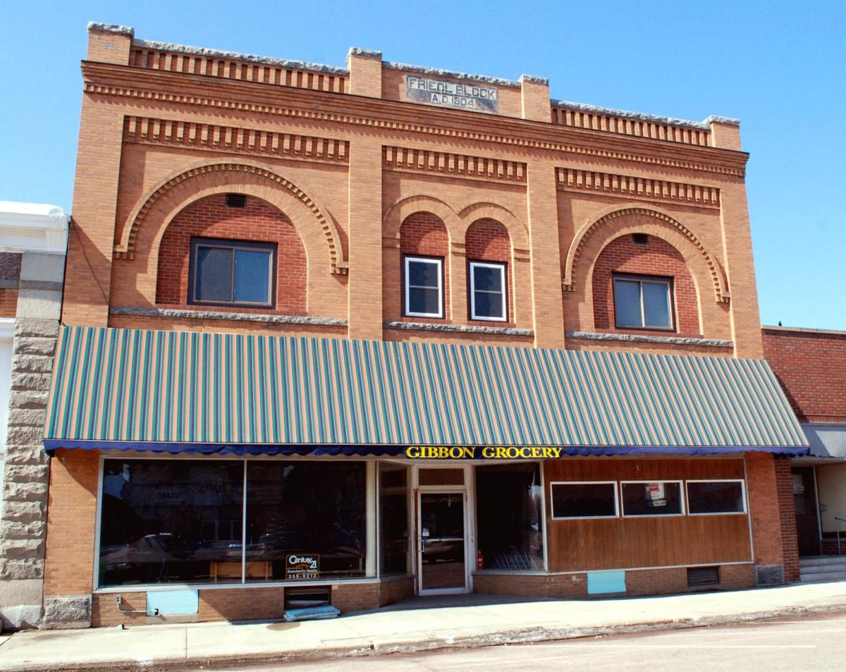 Gibbon growing grocery Local News