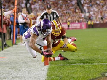 Photos: Vikings fall to Redskins 38-26