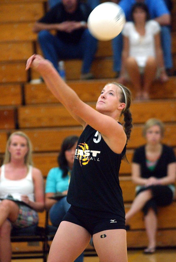 East volleyball team sweeps GFW | Sports | mankatofreepress.com