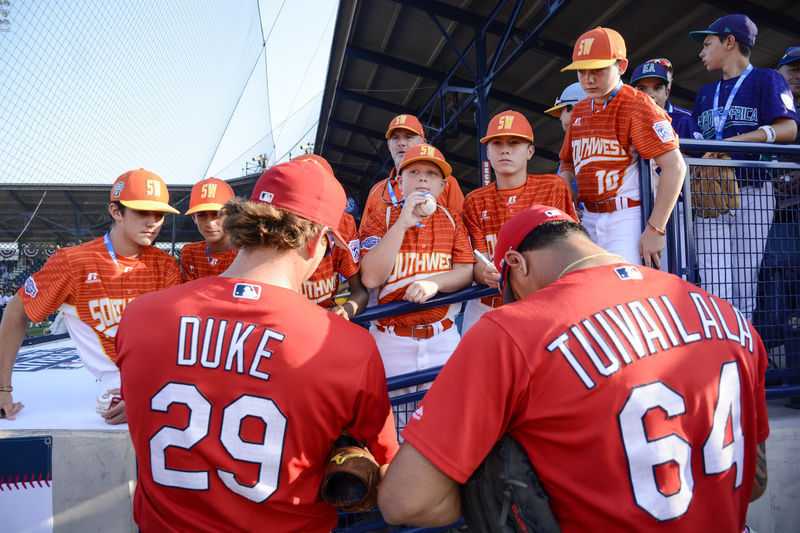 Mlb little league classic hot sale uniforms