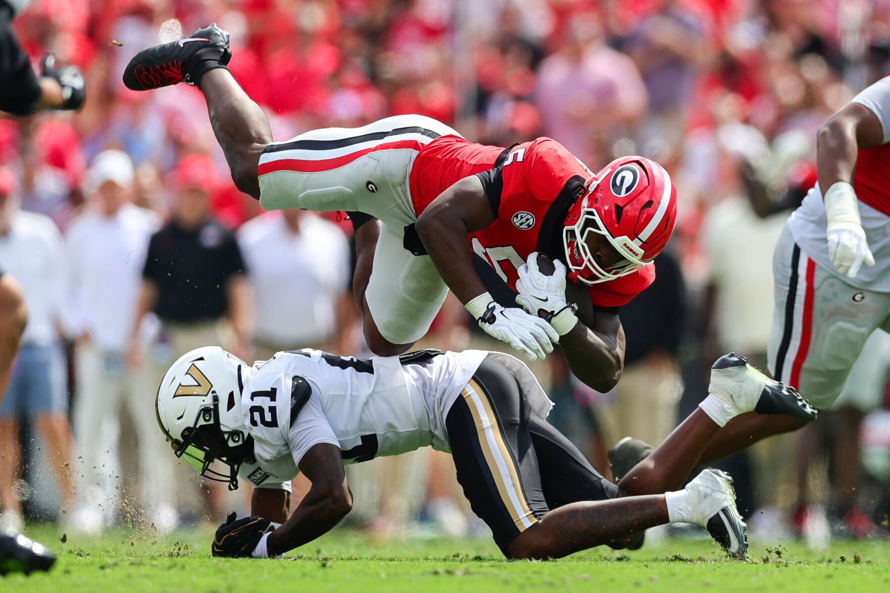 Alabama quarterback Keelon Russell playing during a 2026 college football game