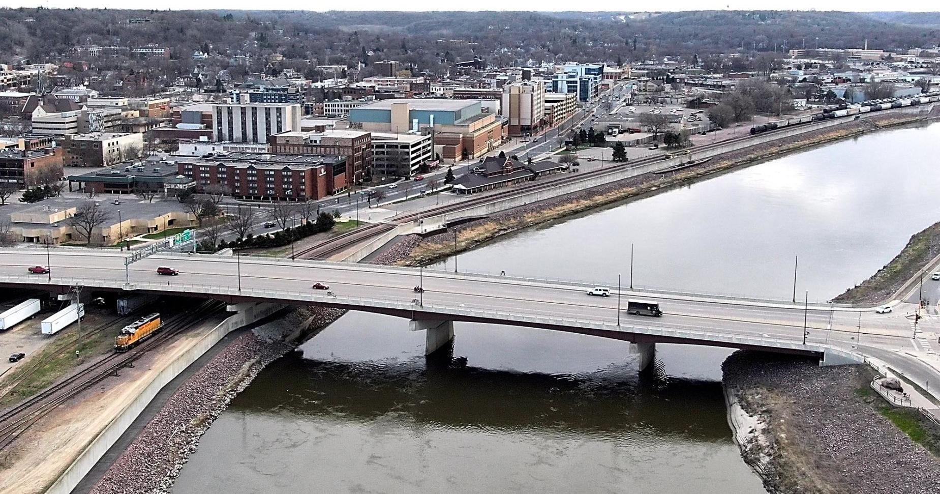 MnDOT, city in spat over $23M Vets Bridge project - Vimarsana News