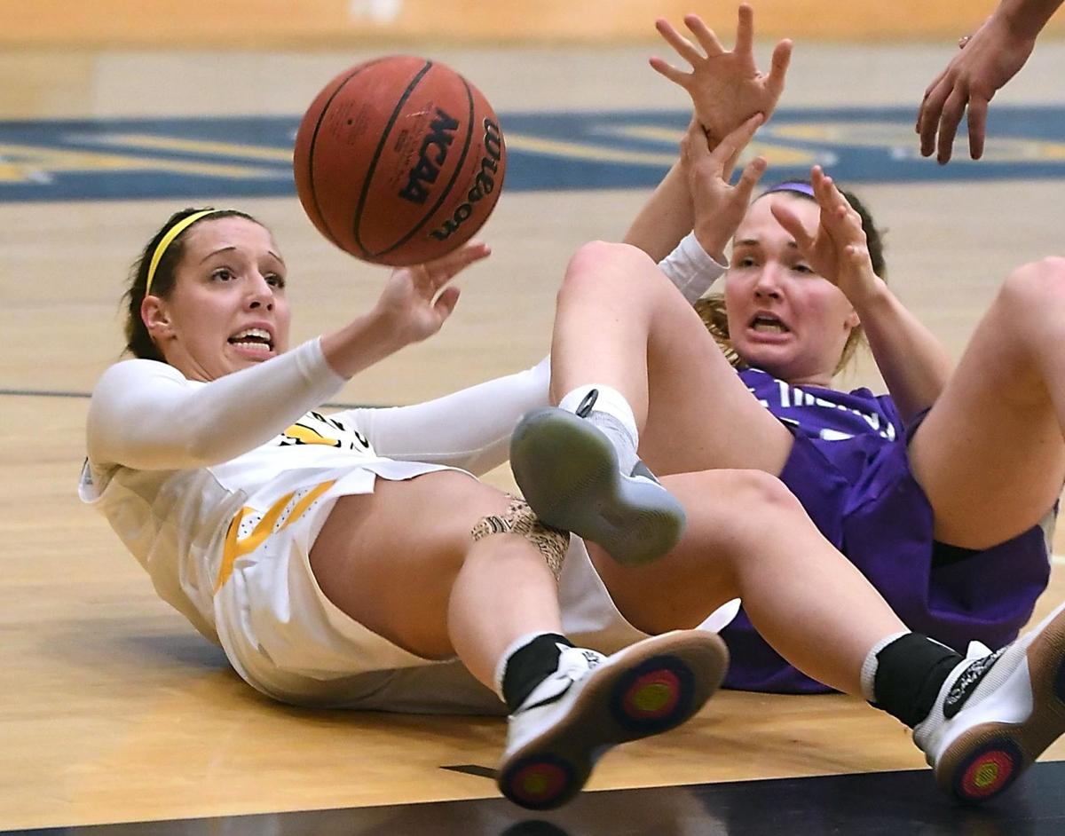 St Thomas Women Beat Gustavus In A Rout Local Sports