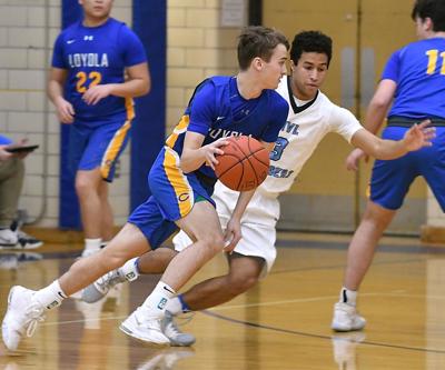 Mvl Goes Inside To Turn Back Mankato Loyola Local Sports