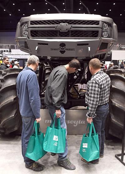 Diesel Brothers Stars At Mn Ag Expo News Mankatofreepress Com The dieselsellerz app shows all the up to date listings of diesel trucks for sale from the www.dieselsellerz.com website. diesel brothers stars at mn ag expo