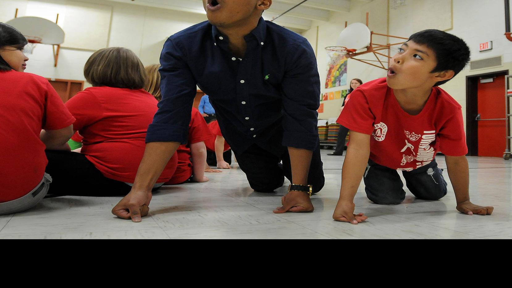 House Of Payne Actor Promotes Artistic Expression At St James Elementary School News Mankatofreepress Com One thing you don't want is a. house of payne actor promotes artistic