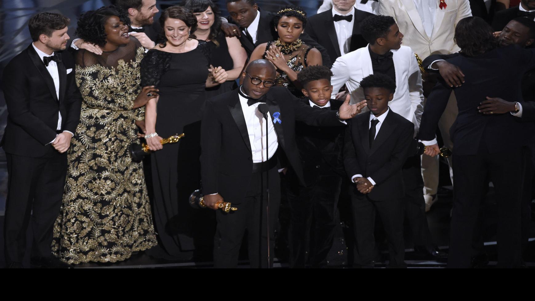 Take two: 'Moonlight' wins best picture at Academy Awards, News