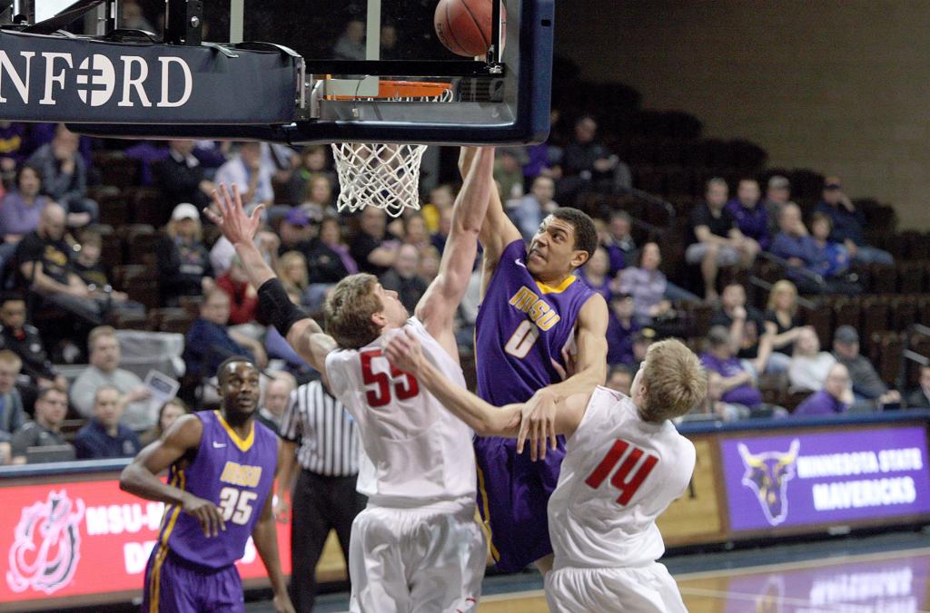 Msu Basketball Upsets Moorhead In Ncaa Tournament Sports