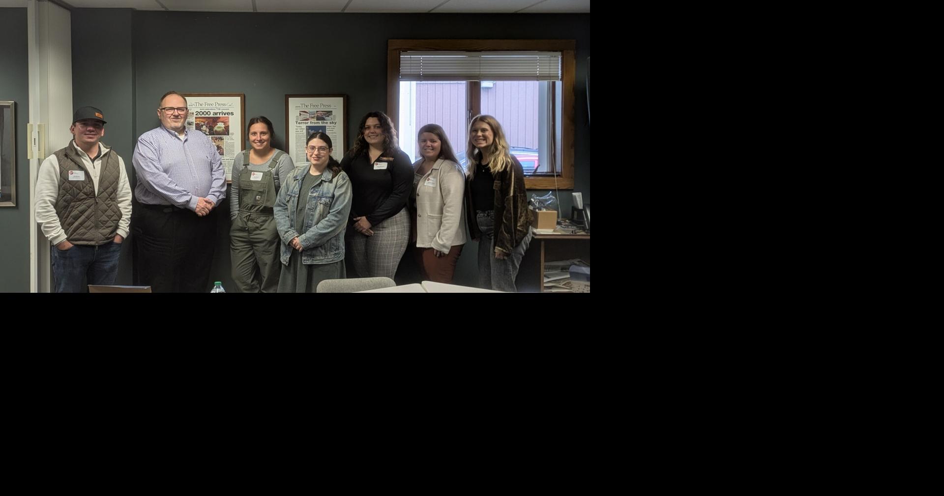 Young Professionals program visits Free Press newsroom