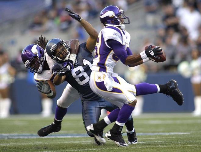 Vikings defeat Seahawks 20-7, Sports