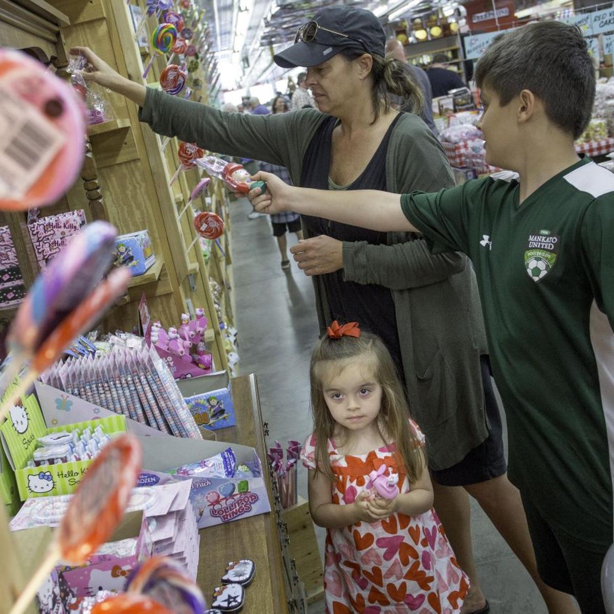 Candy Store Opens Along Highway 169 In Jordan Local News