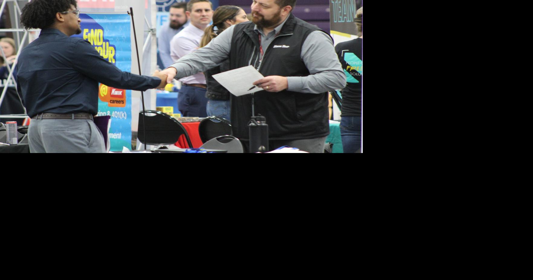 MSU students navigate challenging job market, AI uncertainty at career ...