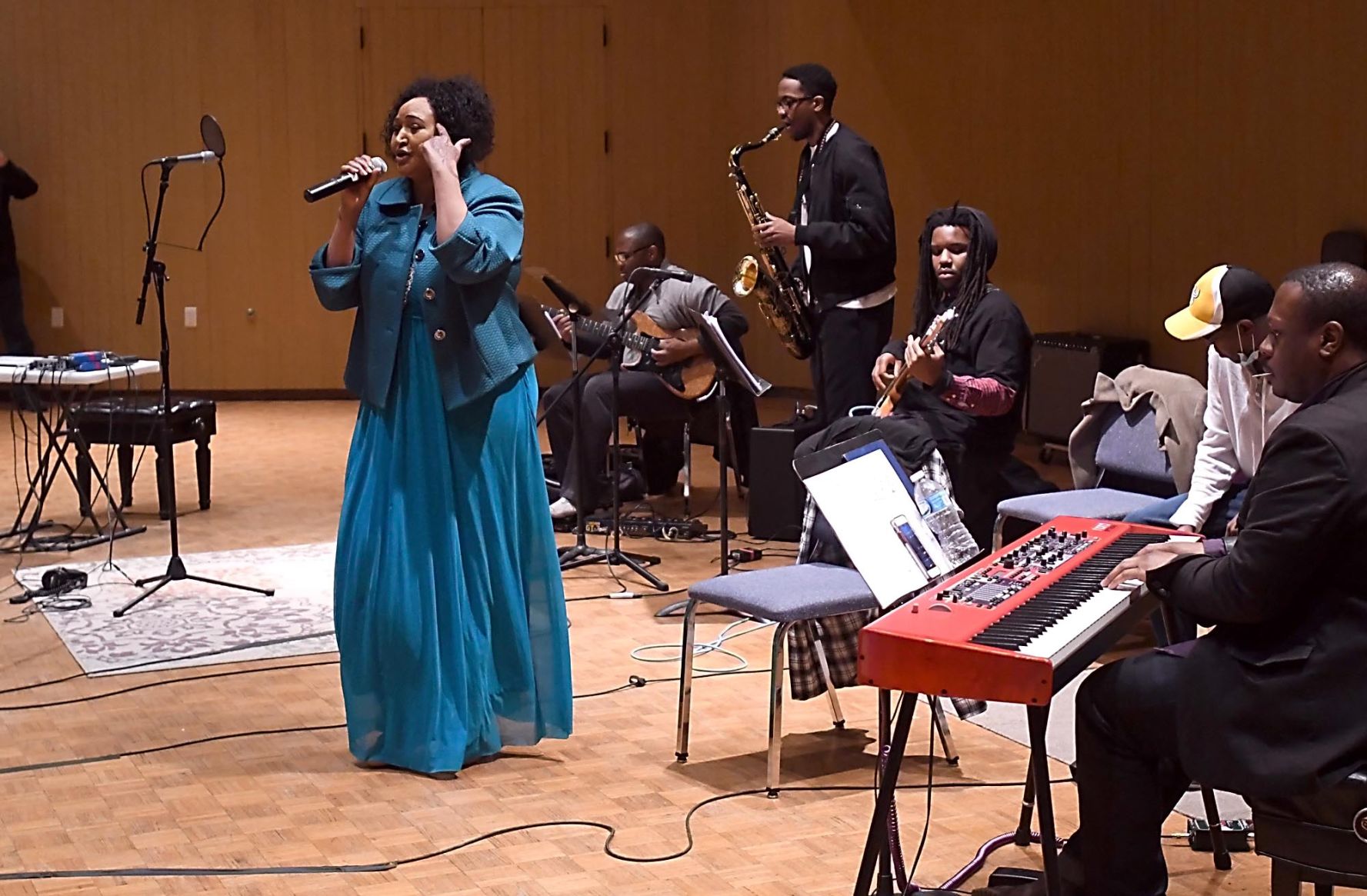 Somali singer composes with MSU students | Local News